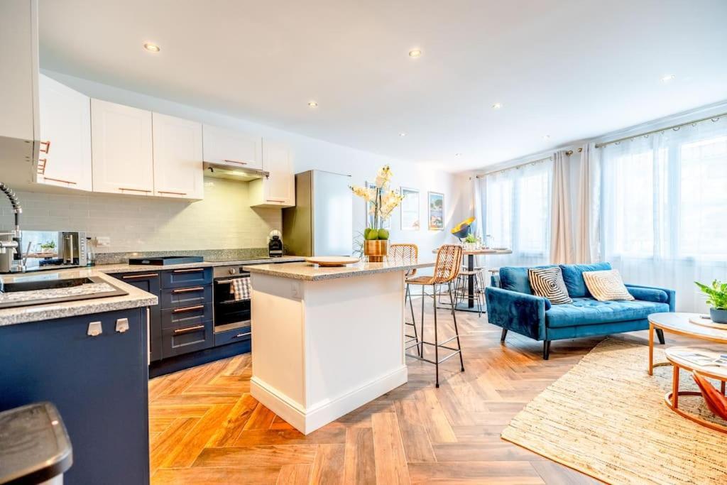 Superbe Appartement Neuf, Climatise Centre Village Le Plan-de-la-Tour Buitenkant foto